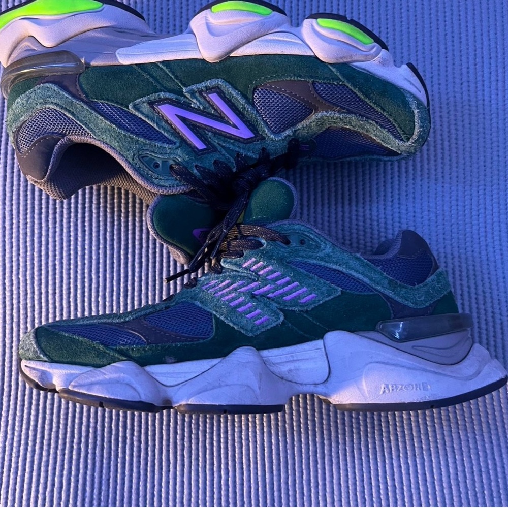 New Balance Green and Lavender Athletic Shoes
